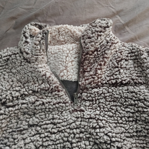 *SOLS* Fleece Sweater - Picture 2 of 5